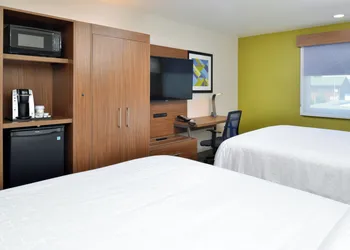 Holiday Inn Express Santa Rosa North by IHG hotel thumbnail 2
