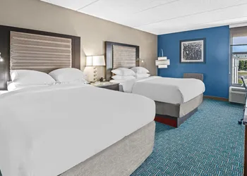 DoubleTree by Hilton Roseville Minneapolis hotel thumbnail 6