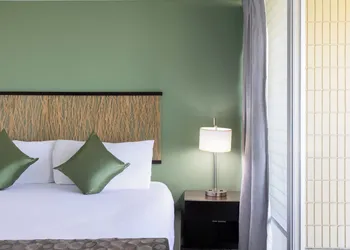 Skyline Island Colony Hotel hotel thumbnail 4
