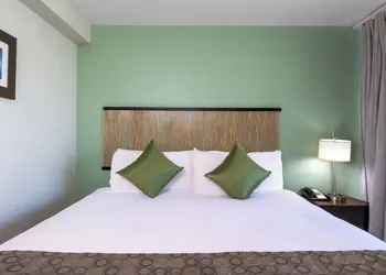 Skyline Island Colony Hotel hotel thumbnail 5