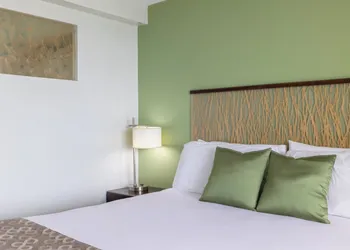 Skyline Island Colony Hotel hotel thumbnail 7