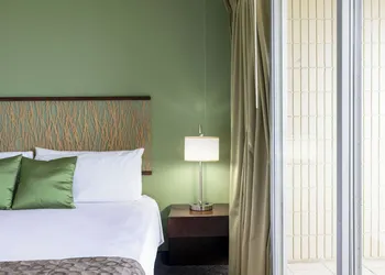 Skyline Island Colony Hotel hotel thumbnail 8