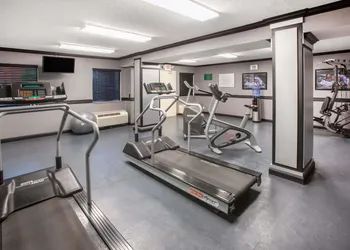 Americas Best Value Inn Canton hotel thumbnail 8