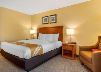 Quality Inn Pueblo North hotel thumbnail 7