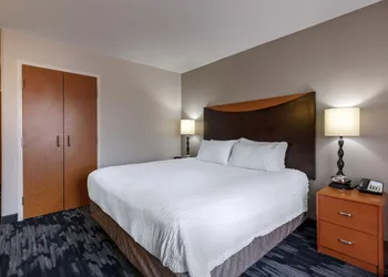 Fairfield Inn & Suites Columbus hotel thumbnail 3