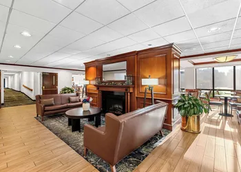 Comfort Inn & Suites Newark - Wilmington hotel thumbnail 3