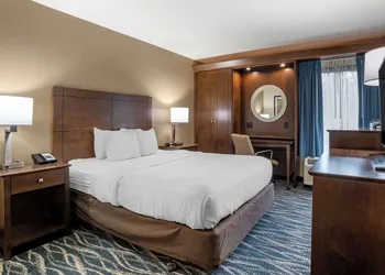 Comfort Inn & Suites Newark - Wilmington hotel thumbnail 4