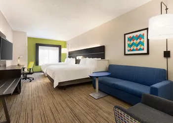Holiday Inn Express & Suites Shawnee by IHG hotel thumbnail 4