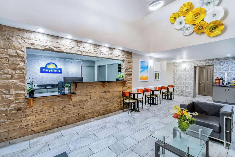 Days Inn by Wyndham Los Lunas hotel detail image 2