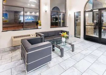 Days Inn by Wyndham Los Lunas hotel thumbnail 4