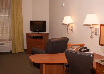 Candlewood Suites Logan by IHG hotel thumbnail 3