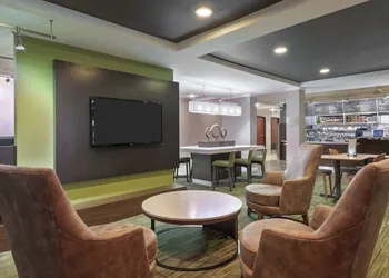 Courtyard by Marriott Lafayette Airport hotel thumbnail 2