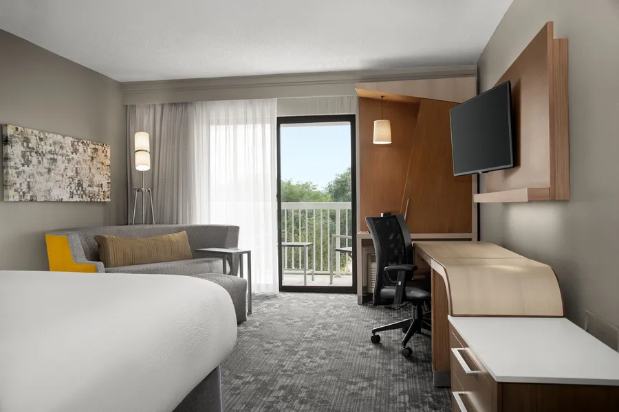 Courtyard by Marriott Lafayette Airport hotel detail image 6