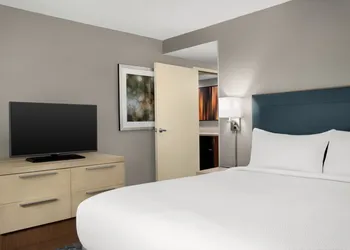 Courtyard by Marriott Lafayette Airport hotel thumbnail 7