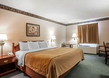 Quality Inn Midway hotel thumbnail 4