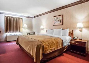 Quality Inn Midway hotel thumbnail 5