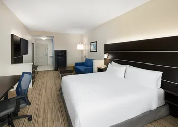 Holiday Inn Express & Suites Valdosta West - Mall Area by IHG hotel thumbnail 5