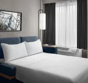 Courtyard by Marriott Pittsburgh University Center hotel detail image 5