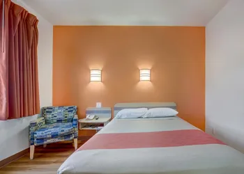 Motel 6 Roseburg, OR hotel thumbnail 8