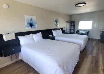 Richland Inn and Suites hotel thumbnail 6