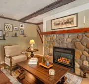 Whitneys Inn at Black Mountain hotel detail image 4