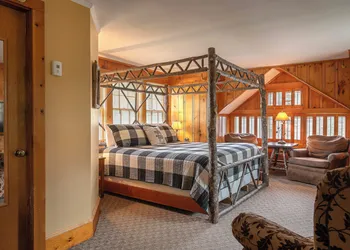 Whitneys Inn at Black Mountain hotel thumbnail 5