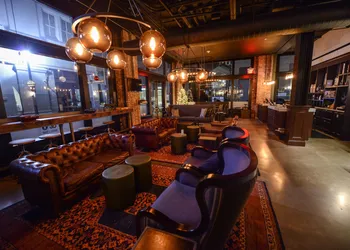 Q&C Hotel and Bar, New Orleans, Autograph Collection hotel thumbnail 4