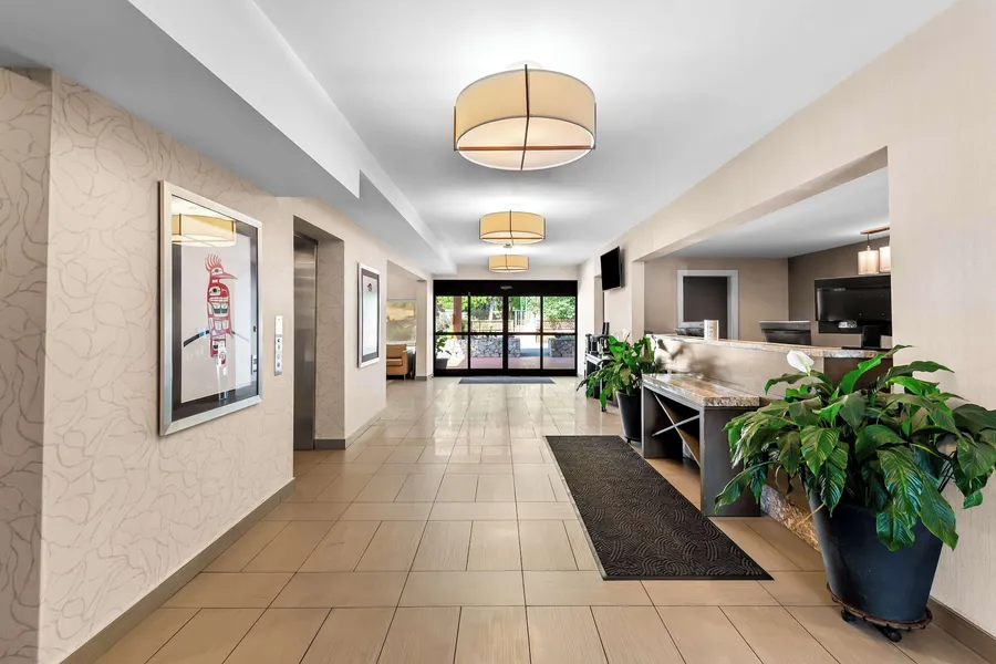 Best Western Cowichan Valley Inn hotel detail image 2