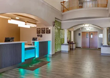 Sleep Inn & Suites Hewitt - South Waco hotel thumbnail 2
