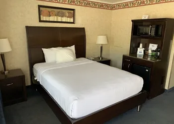 Travelodge by Wyndham Rapid City hotel thumbnail 7