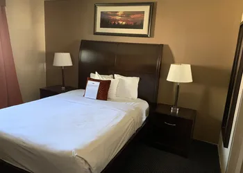Travelodge by Wyndham Rapid City hotel thumbnail 8