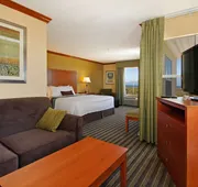 Best Western Plus Seawall Inn & Suites By The Beach hotel detail image 5