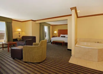 Best Western Plus Seawall Inn & Suites By The Beach hotel thumbnail 6