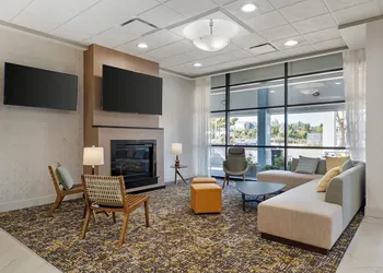 Best Western Plus Downtown Tacoma hotel thumbnail 3