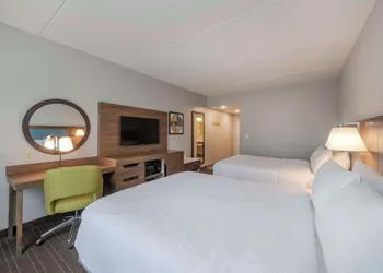 Hampton Inn & Suites Burlington, NC hotel thumbnail 4