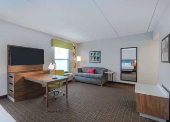 Hampton Inn & Suites Burlington, NC hotel thumbnail 5