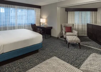 DoubleTree by Hilton Hotel Austin Northwest Arboretum hotel thumbnail 6
