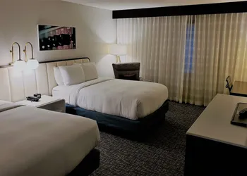 DoubleTree by Hilton Hotel Austin Northwest Arboretum hotel thumbnail 7
