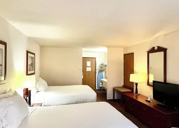 Travelodge by Wyndham Ishpeming/Marquette hotel thumbnail 7