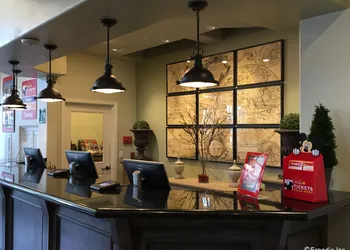 Anaheim Camelot Inn & Suites hotel thumbnail 5