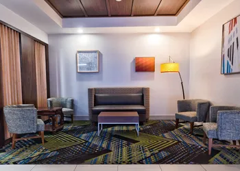 Holiday Inn Express Hotel & Suites Goshen by IHG hotel thumbnail 2