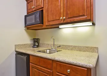Holiday Inn Express Hotel & Suites Goshen by IHG hotel thumbnail 3