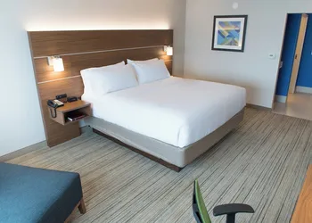 Holiday Inn Express Hotel & Suites Goshen by IHG hotel thumbnail 5