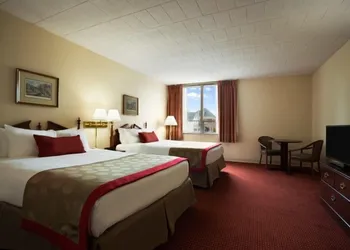 Ramada by Wyndham Ligonier hotel thumbnail 3