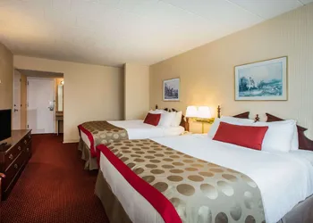 Ramada by Wyndham Ligonier hotel thumbnail 6