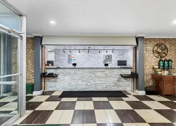 Quality Inn Fort Dodge hotel thumbnail 5