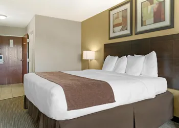 Best Western Port Huron Blue Water Bridge hotel thumbnail 4