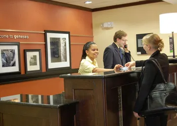 Hampton Inn Geneseo hotel thumbnail 3