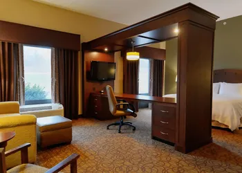 Hampton Inn Geneseo hotel thumbnail 8