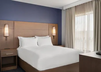 Residence Inn by Marriott Chicago Naperville/Warrenville hotel thumbnail 4